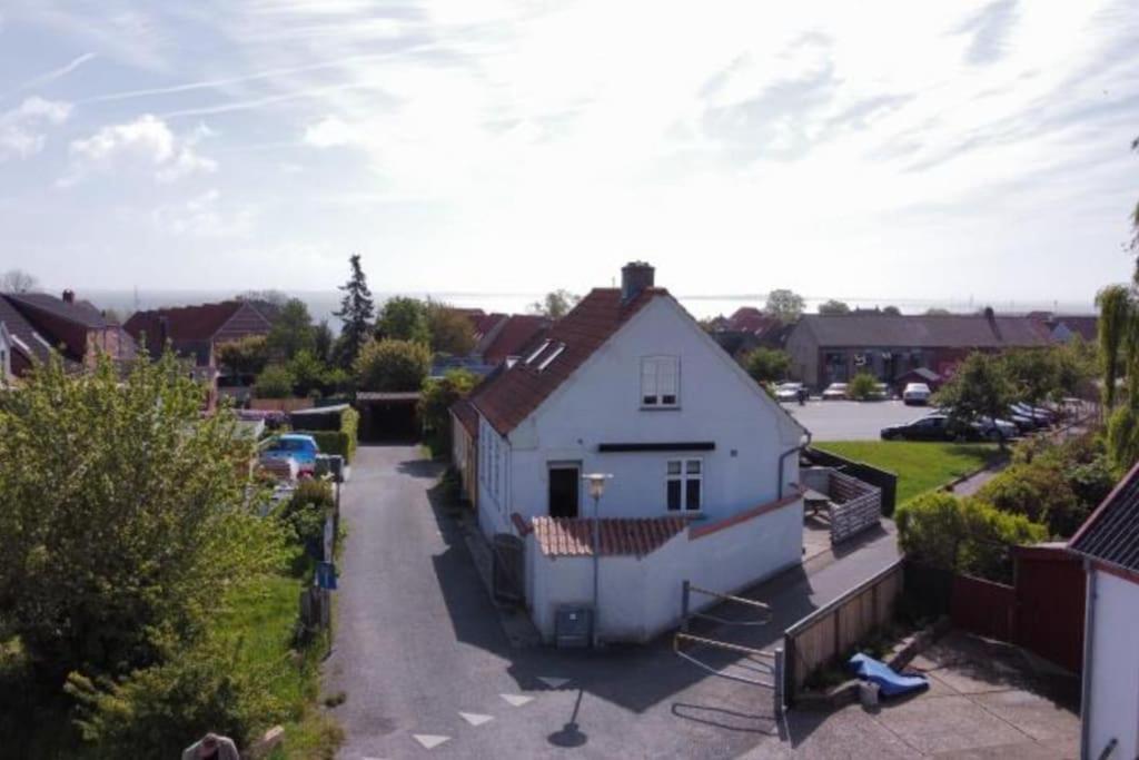 Skont Feriehus Midt I Marstal. Villa Kültér fotó